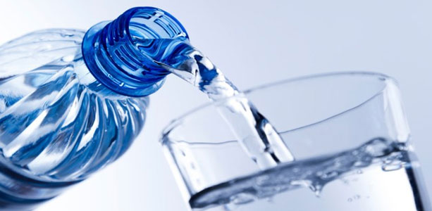 Água emagrece? Verdades e mitos